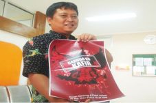 Police Pursue Installer...