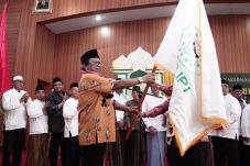 Oesman Sapta: Pesantren...