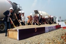 Sinar Mas Land Kembangkan...