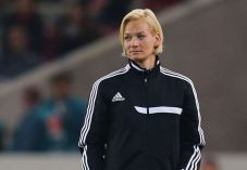 Ada Wasit Wanita di...
