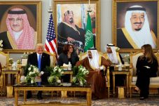 Kunjungan Trump ke Arab...