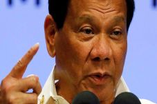 Duterte: China Ancam...