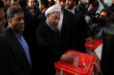 Pilpres Iran, Duel Rouhani...