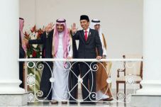 Jokowi, Najib Hadiri...