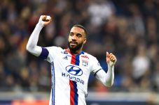 Soal Lacazette, Atletico...