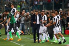 Jamu Crotone, Allegri...