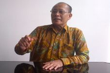 Hoax dan SARA Banyak...