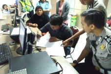Coba Serang Polisi Usai...