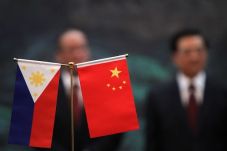 Filipina: China Tak...