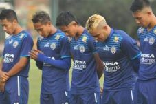 Krisis Bek, Arema Hadapi...