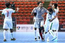 Lawan Thailand, Timnas...
