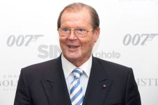 Legenda James Bond,...