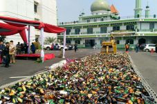 Polres Jaksel Buldoser...