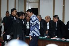 Keluarga Cabut Banding,...