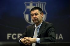 Barcelona Umumkan Identitas...