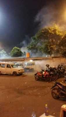 Bom Meledak Dekat Halte,...