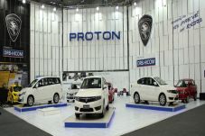 Proton Resmi Rangkul...