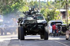 Rebut Marawi, Filipina...