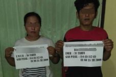 Tante dan Keponakan...