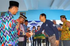 JR Saragih Resmi Melepas...