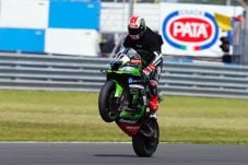 Hasil Race 2 WSBK Inggris...