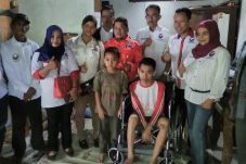 Perindo Berikan Kursi...