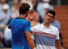 Novak Djokovic Lewati...