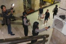 Polisi Tangkap Pelaku...