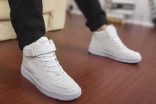Tips Merawat Sneakers...