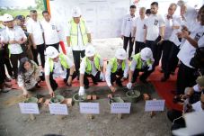 Menpar Minta Destinasi...