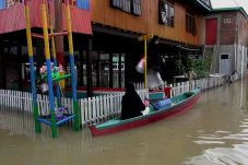 Banjir Wajo Meluas,...