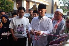 Ahmad Dhani Ingin Buka...