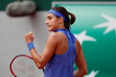 Halep dan Garcia Injakkan...