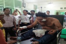 Cekcok Sesama Pedagang...