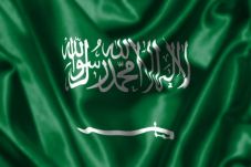 Saudi Minta Warga Qatar...