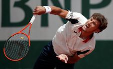 Kejutan, Raonic Tersingkir...