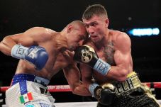 Negosiasi Lomachenko-Salido...