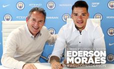 Resmi, Manchester City...