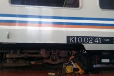 PT KAI Kebut Perbaikan...