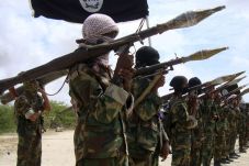 Al-Shabaab Serang Pangkalan...