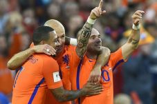 Advocaat Terharu Sneijder...
