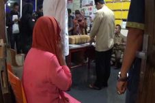 Bawa Ganja dari Aceh,...
