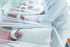 Bayi Tertukar, RS Austria...