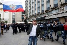 Rusia Acuhkan Permintaan...