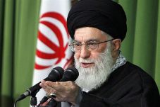 Khamenei Sebut AS Buat...