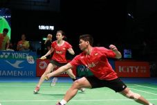 Kejutan, Praveen/Debby...