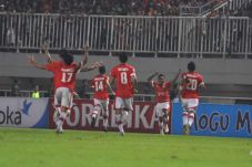 Persija Cetak Tiga Kemenangan...