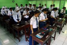 Kemendikbud Klarifikasi...