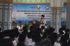 Kunjungi Ponpes Fauzan...
