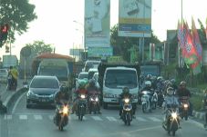 Pemudik Mulai Melintas...